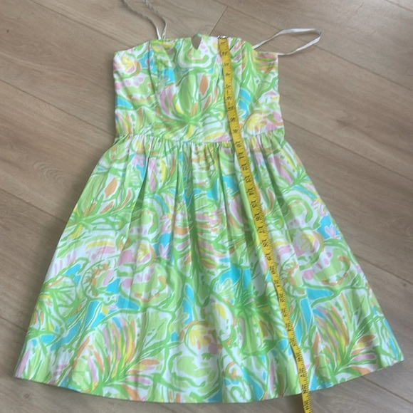 Lilly Pulitzer size 2 Strapless tied back Floral woman's Dress - Picture 4 of 10